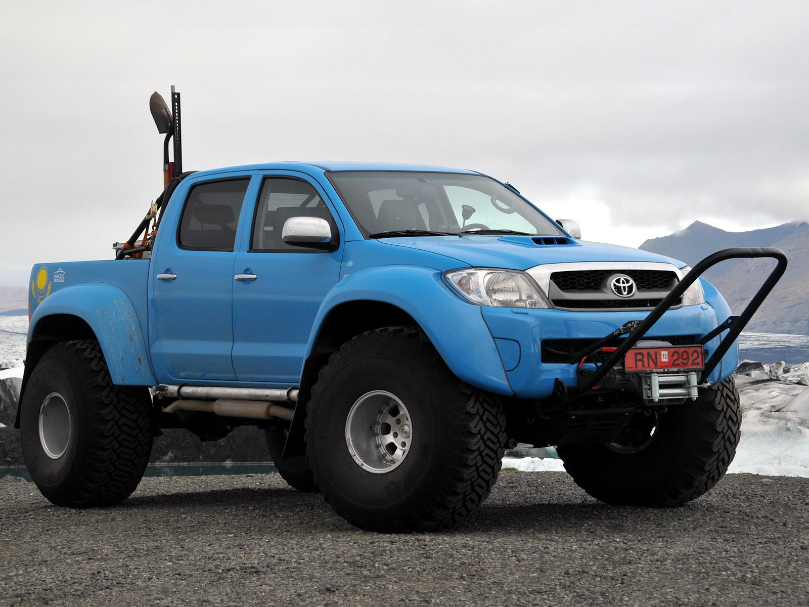 86395autowp_ru_arctic_trucks_toyota_hilux_at44_6.jpg